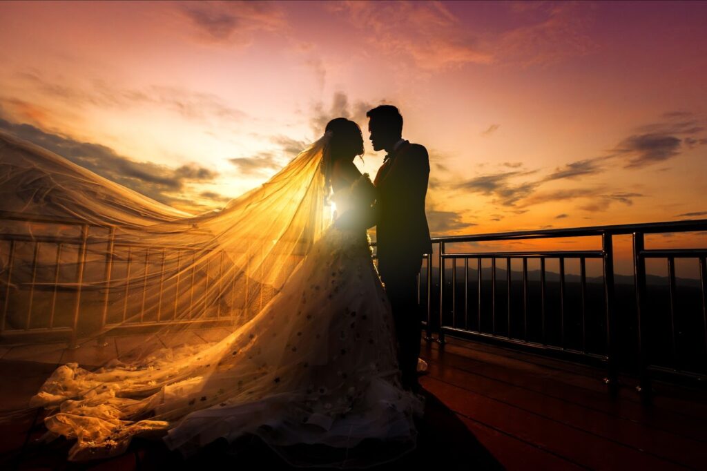 weddings at dusk