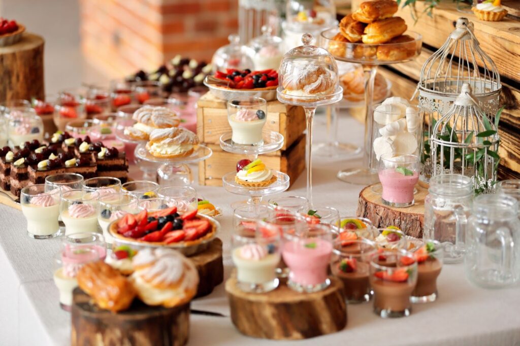 dessert sweet table