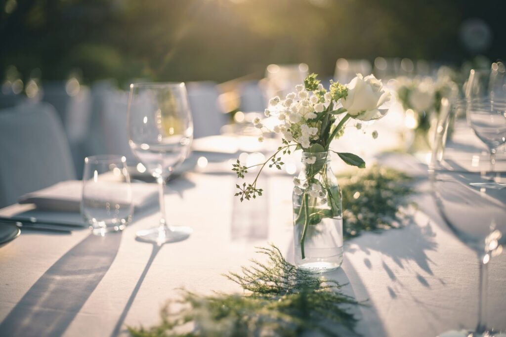 weekday weddings table